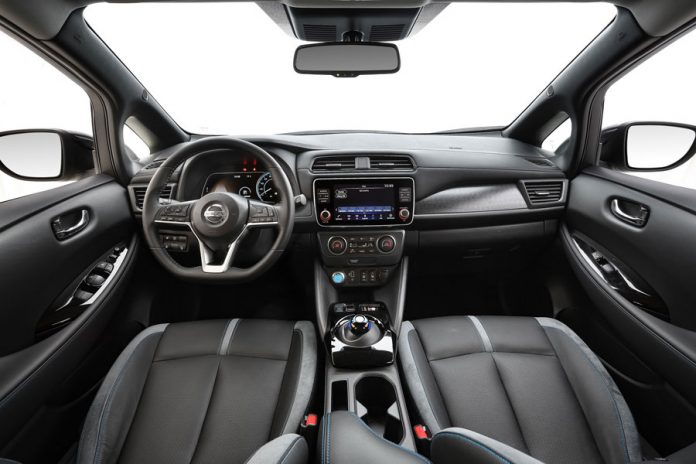 Nissan LEAF interior