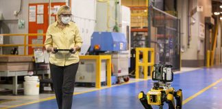 Ford pone a prueba perros robots en sus plantas de producción
